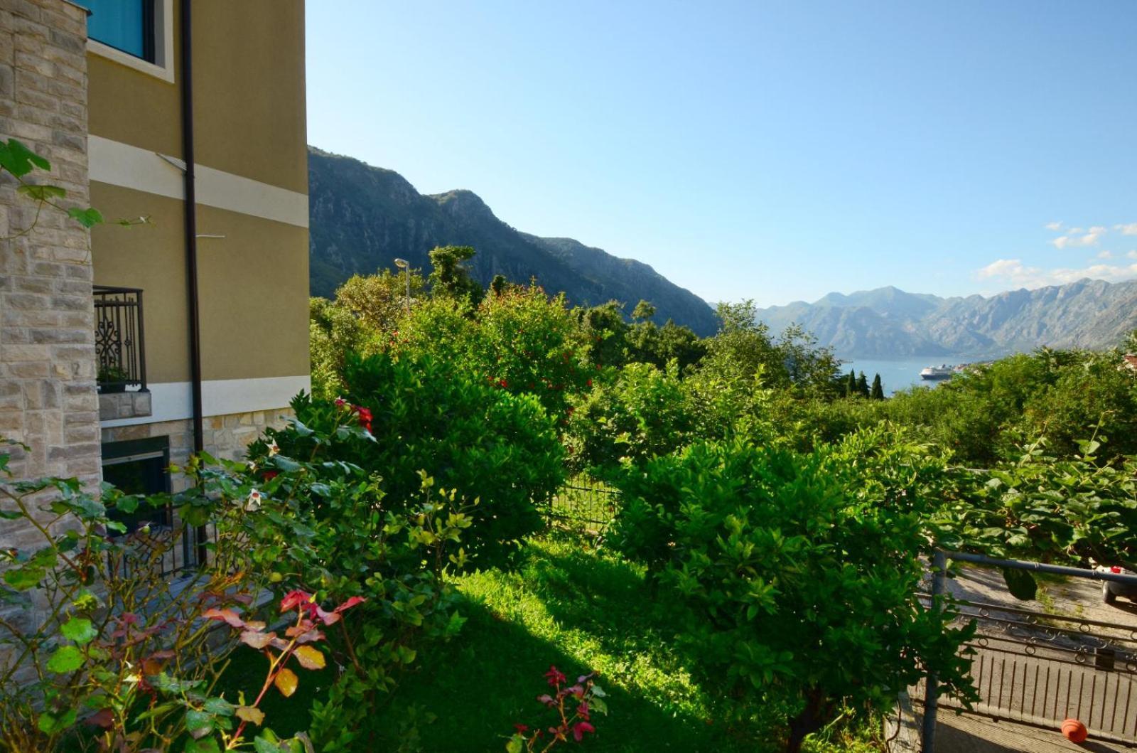 Radgost Kotor Apartments Exteriér fotografie