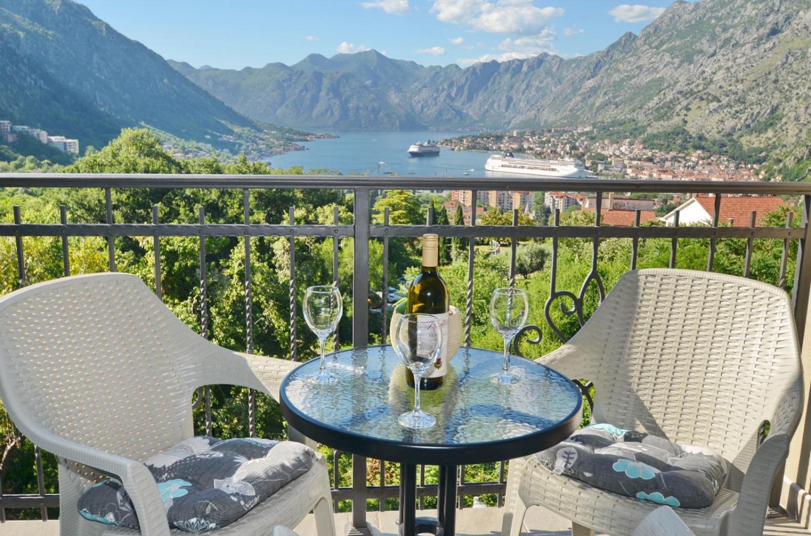 Radgost Kotor Apartments Exteriér fotografie