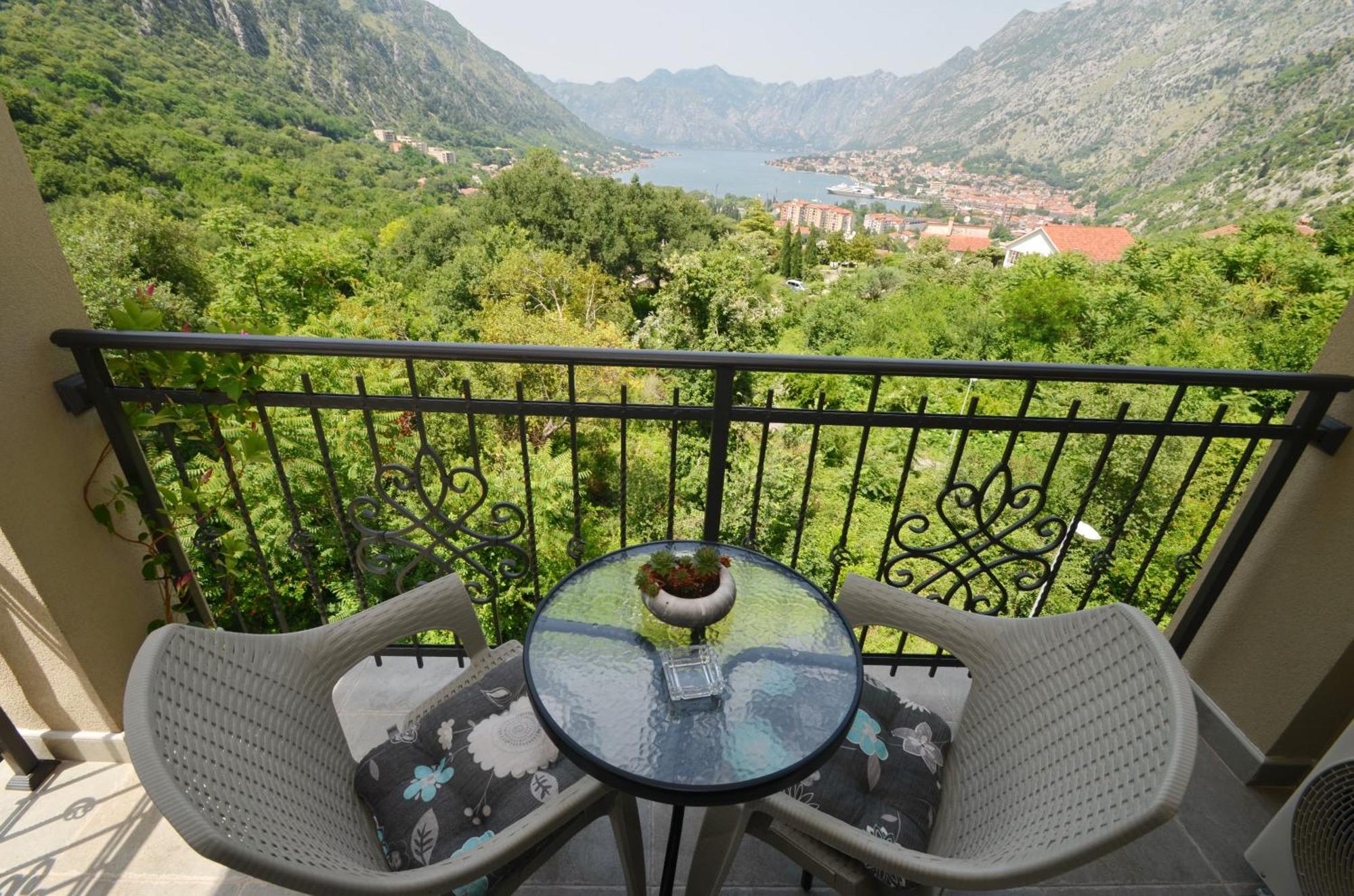 Radgost Kotor Apartments Exteriér fotografie
